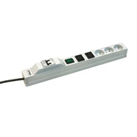 ZPAS 1U 19" hálózati elosztó kismegszakítóval, 3 normál Schuko és 2 IEC C13 csatlakozó aljzattal